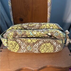 Retired Vera Bradley toiletry bag